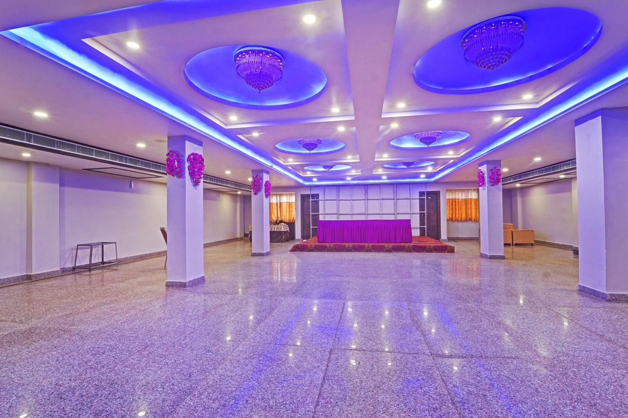 Hotel O Saharsh Hotel Патна Экстерьер фото
